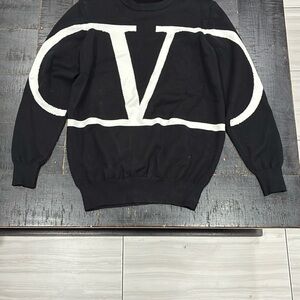 Valentino Black and white knitted v logo sweater XL